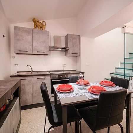 Centrale Appartamento Per 4 Persone Venesia Bagian luar foto