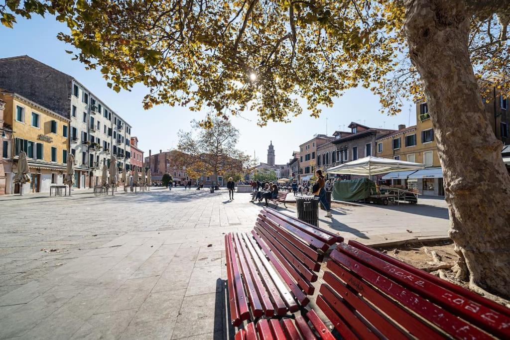 Centrale Appartamento Per 4 Persone Venesia Bagian luar foto